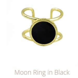 Sseko Moon Ring Black